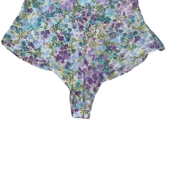 Victoria's Secret Floral Lace Lingerie Cami Teddy Bodysuit Sz M - Picture 3 of 8